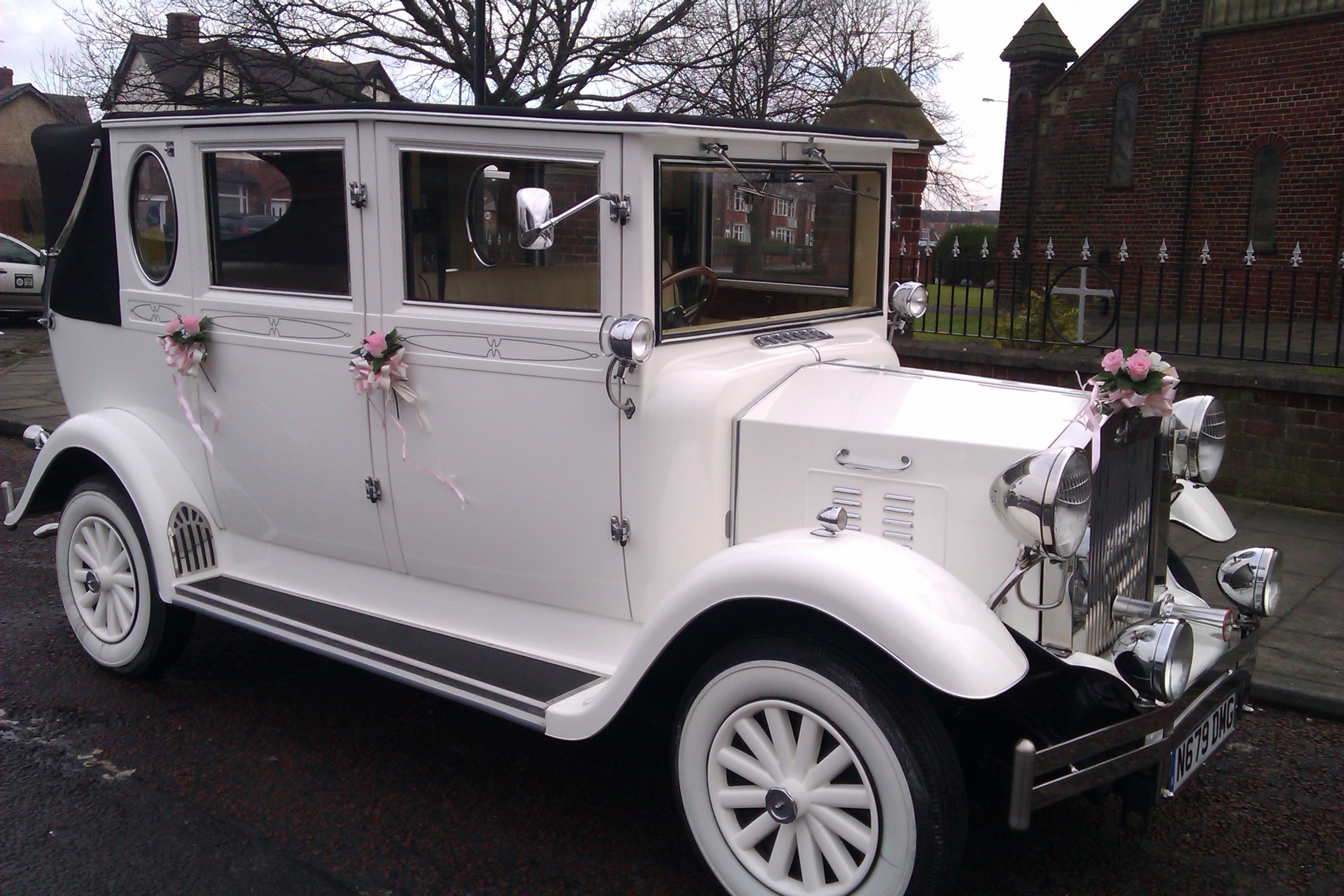 Vintage wedding car hire Middlesbrough, Stockton, Hartlepool, Darlington, Durham and the north east. Redcar and Whitby also covered.